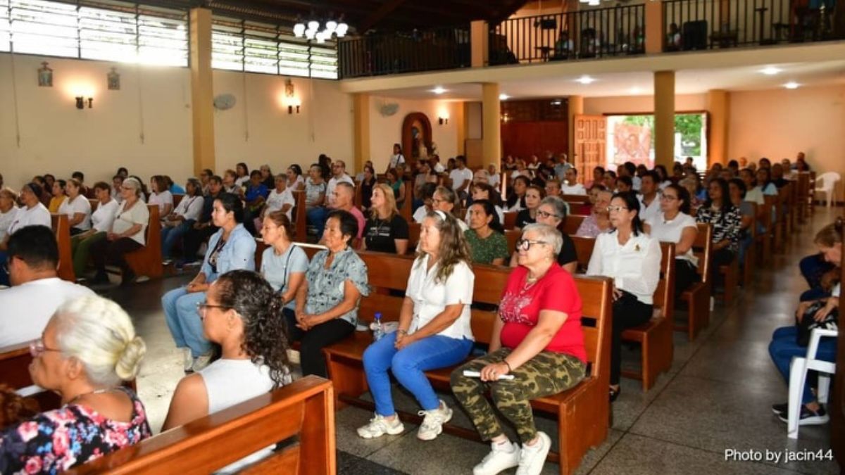 Parroquia Jesús Buen Pastor en los Caobos, Valencia Estado Carabobo